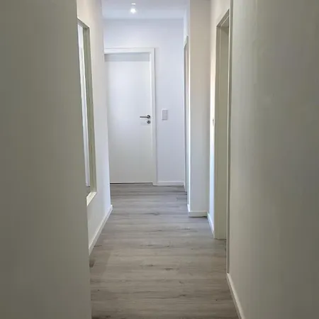 Apartment Lounge *