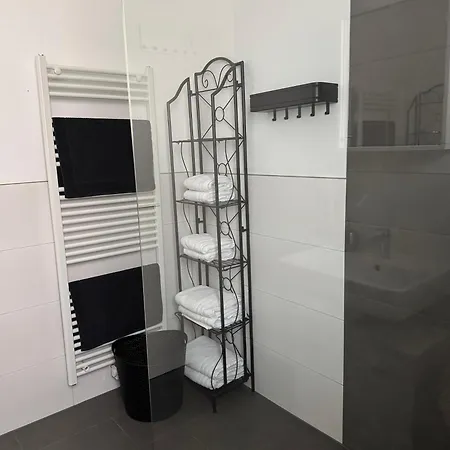 Lounge 001 アパート ビーレフェルト