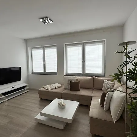 Lounge 001 アパート